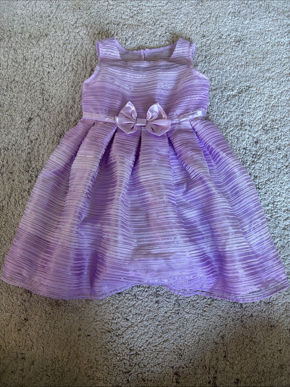 Jona Michelle Sleeveless Lavender Formal Shimmer Dress With Bow